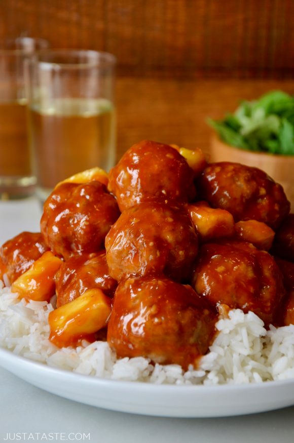 Oven-Baked Sweet and Sour Meatballs: A Quick Homemade Dinner