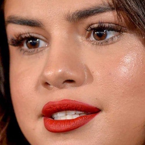 Up Close and Personal: 12 Magnified Celebrity Faces Revealed