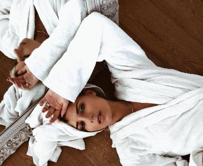 Hair Hugs: The Fashion Fruit's Guide to Self-Care