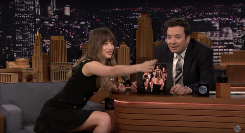Dakota Johnson Addresses Golden Globes Photo: 'I Was Trying to Film the Stranger Things Cast'