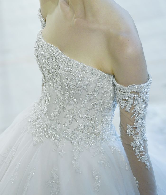 2018 Wedding Dress Trends That Might Win Over Even the Most Traditional Bride