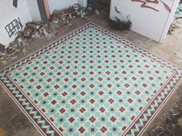 The Geometric Floor Art of Javier de Riba